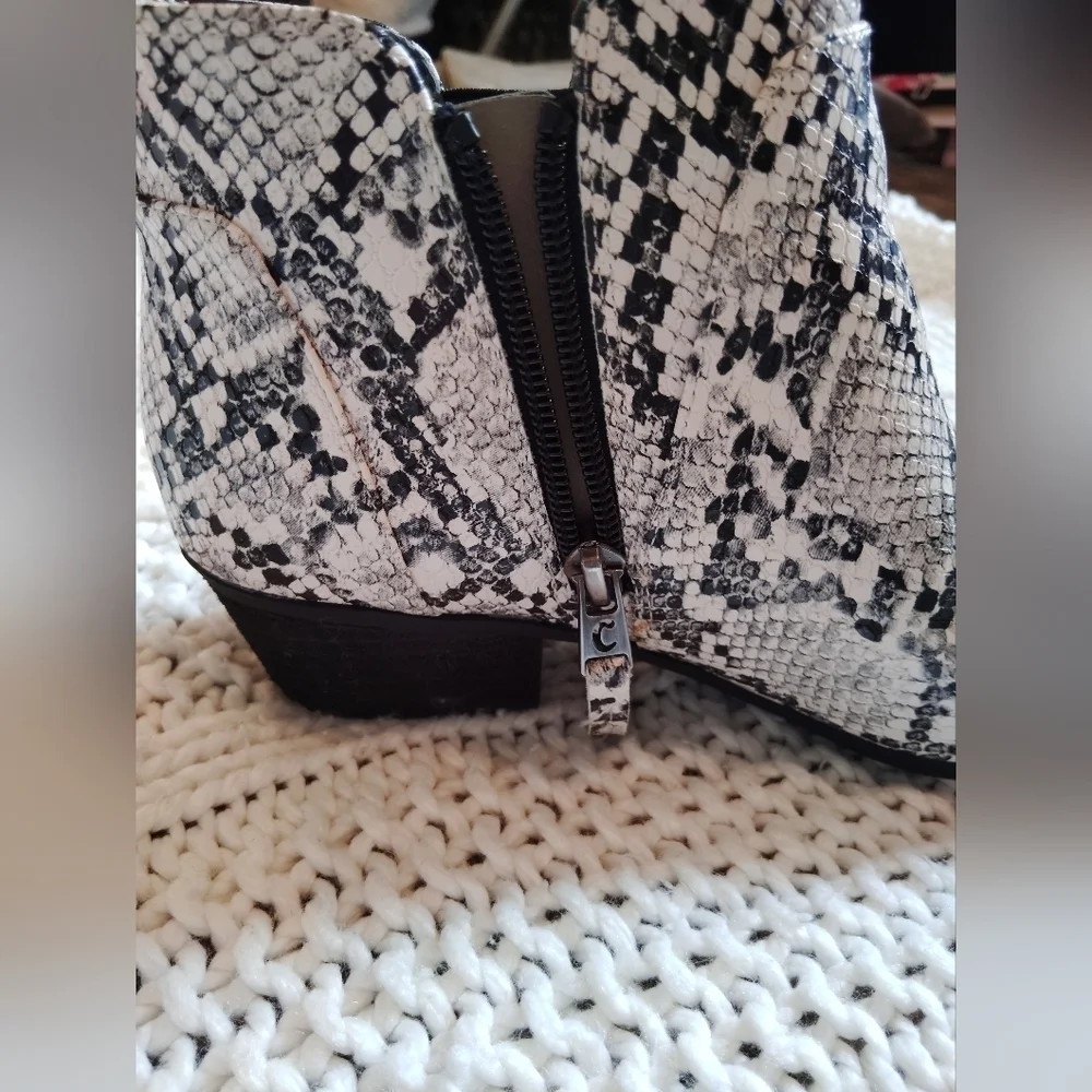 Circus By Sam Edelman! Snakeskin Ankle Boots - Black and White